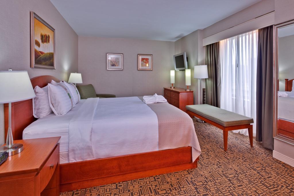 Holiday Inn Montreal Midtown — Photos 3
